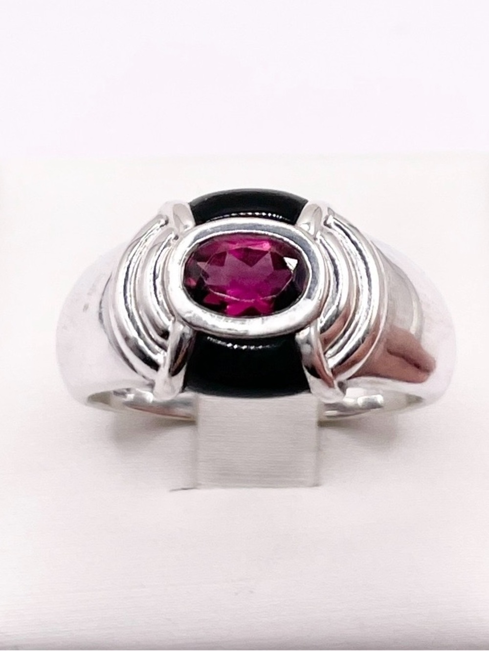 Size 10 Tourmaline, black onyx 925 Sterling Silver Ring